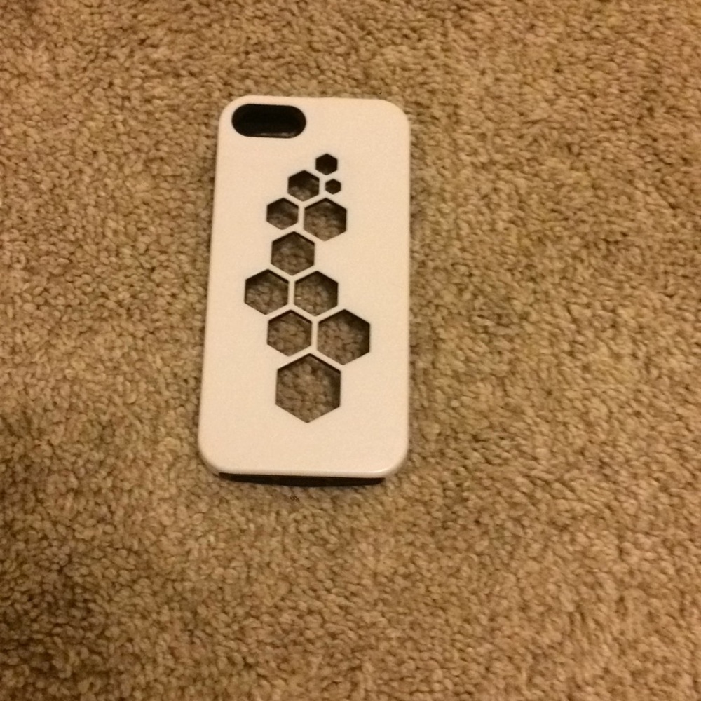 iPhone 5 black and white case.